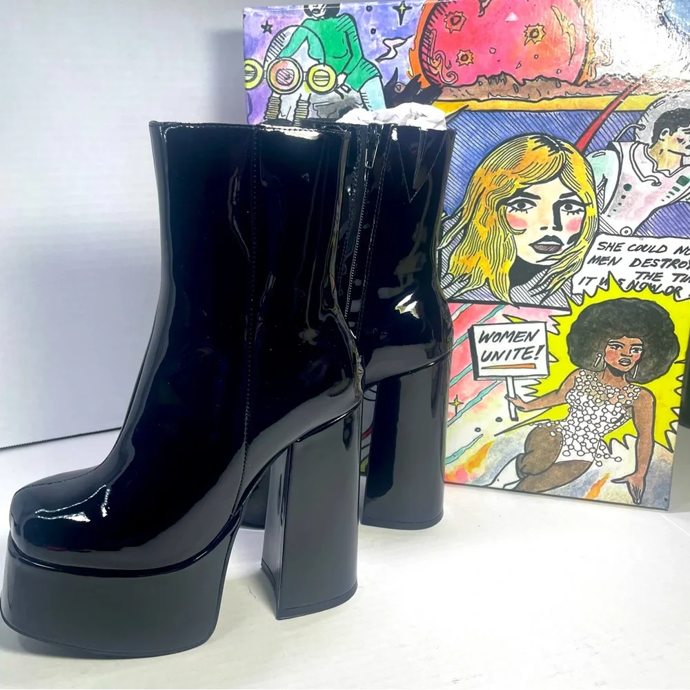 BNIB JEFFREY CAMPBELL WIDOW PATENT LEATHER PLATFORMS 6M